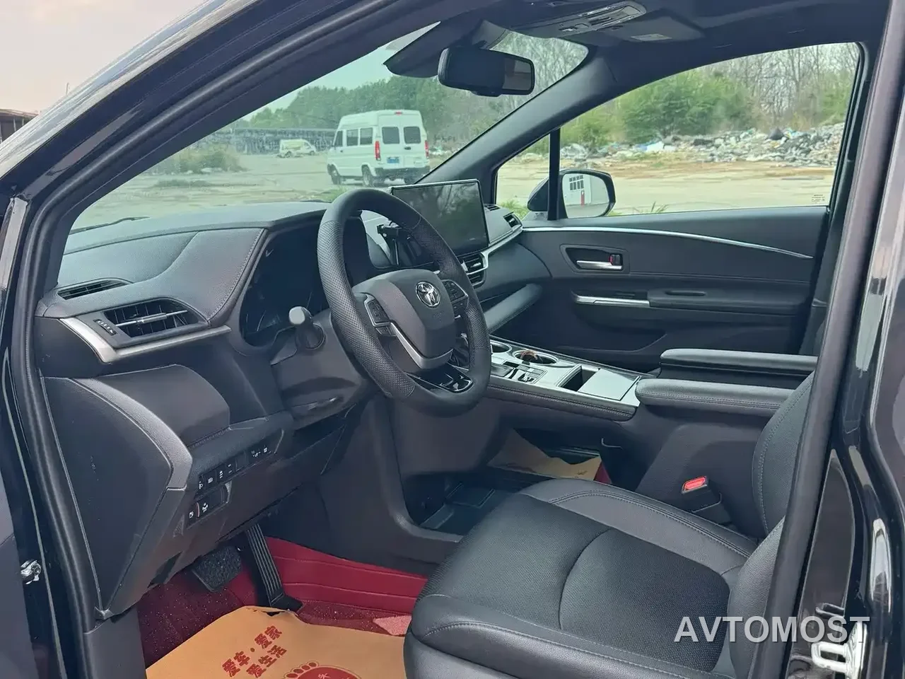 Toyota Sienna 2021 2.5L Hybrid Premium Edition — фото 3