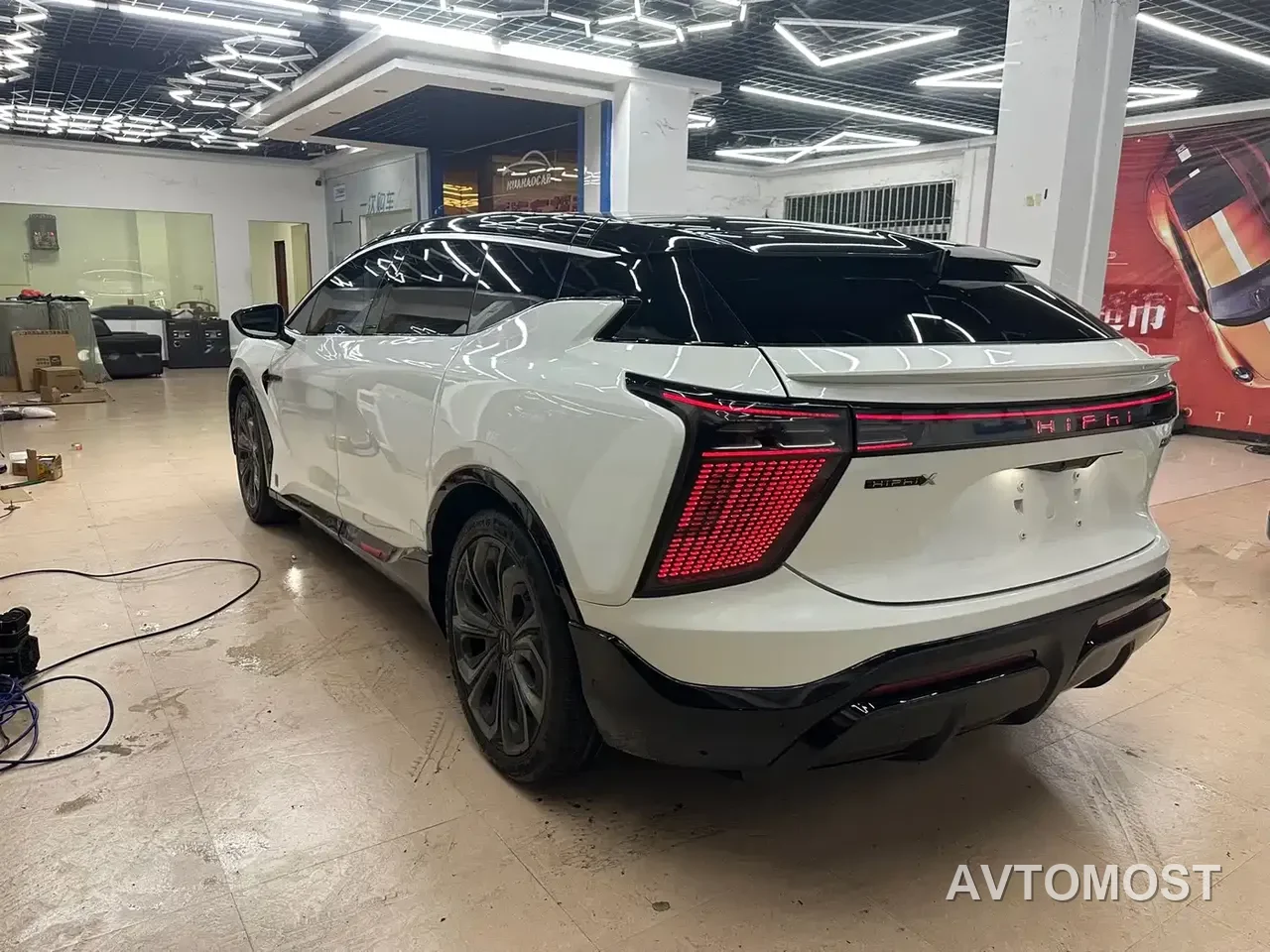 HiPhi X 2021 Flagship Edition 6-Seater — фото 2