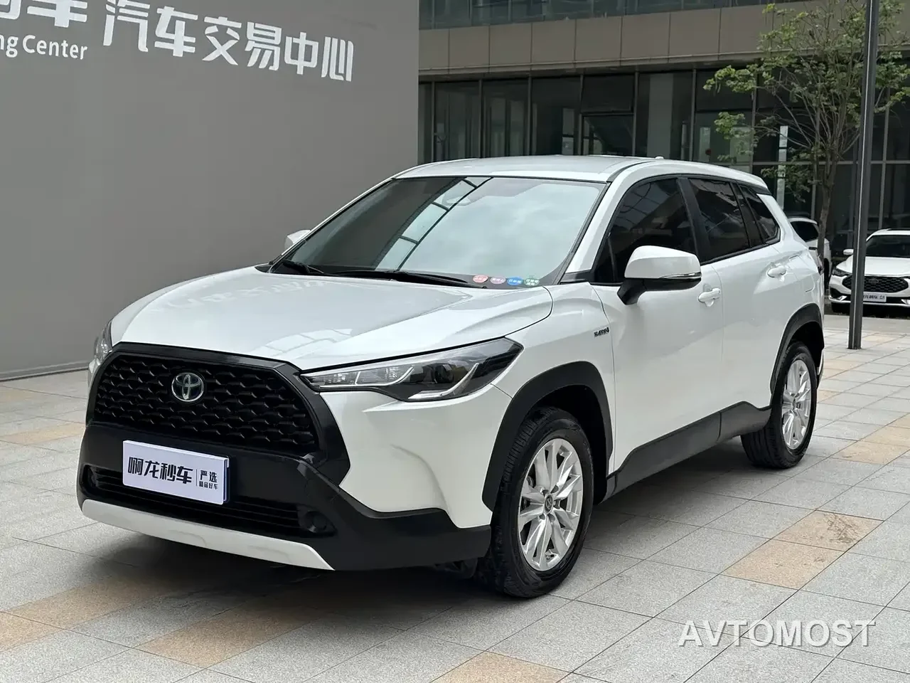 Toyota Corolla Cross 2023 Hybrid 2.0L Pioneer Edition — фото 2
