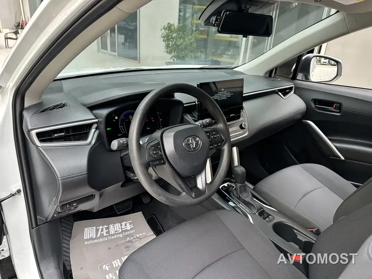 Toyota Corolla Cross 2023 Hybrid 2.0L Pioneer Edition — фото 6