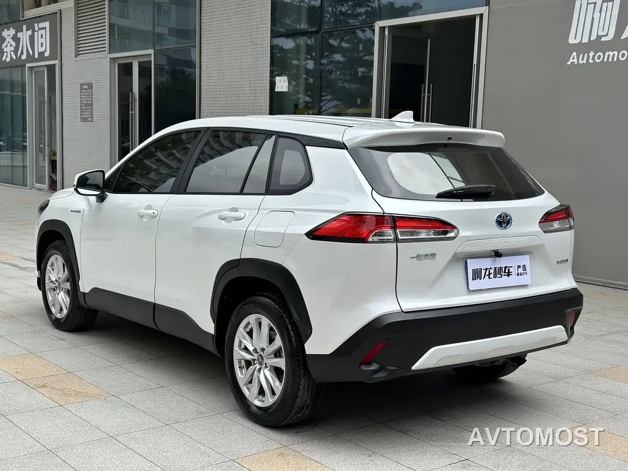 Toyota Corolla Cross 2023 Hybrid 2.0L Pioneer Edition — фото 10