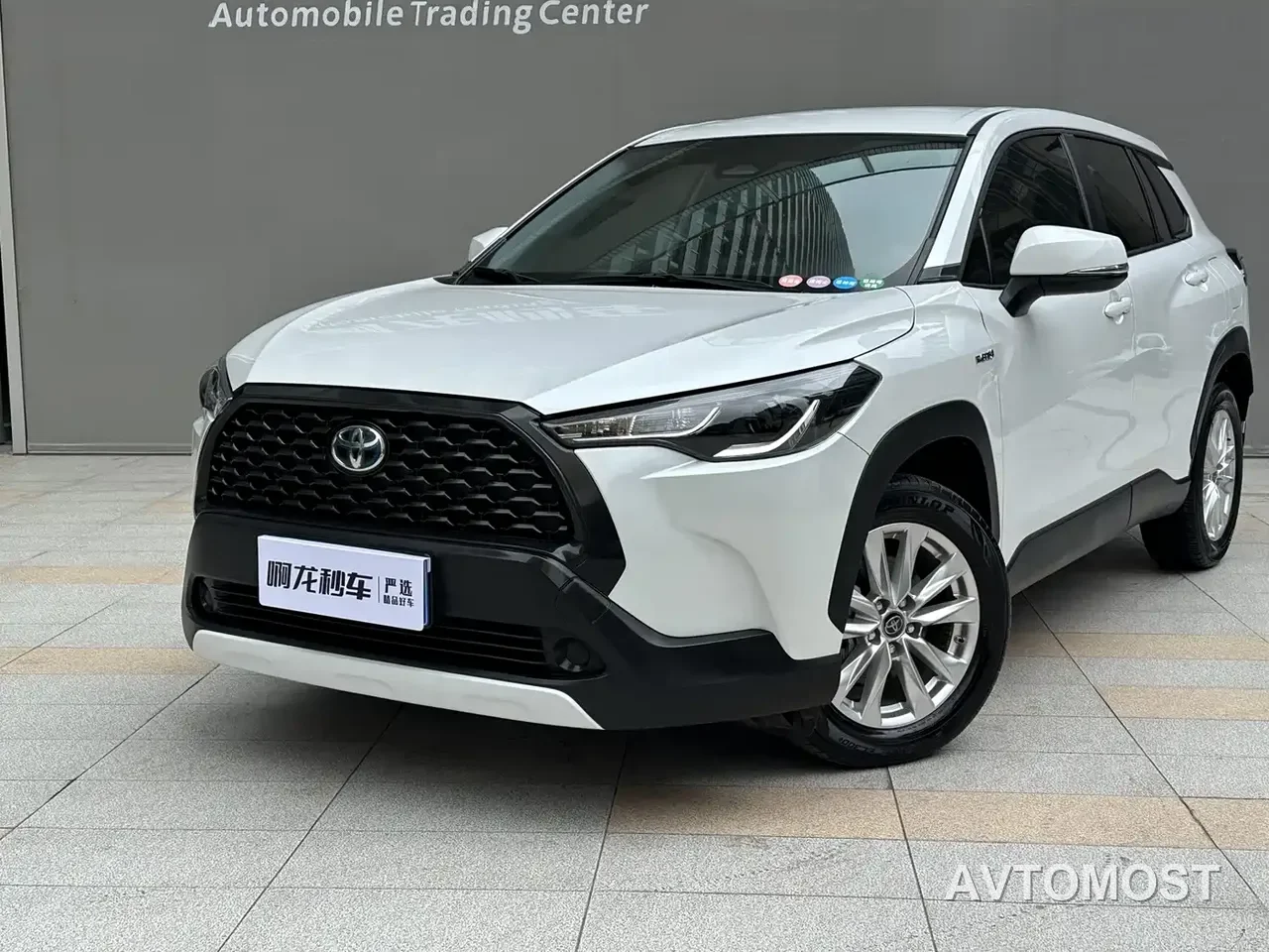 Toyota Corolla Cross 2023 Hybrid 2.0L Pioneer Edition — фото 12