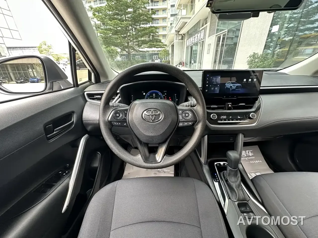 Toyota Corolla Cross 2023 Hybrid 2.0L Pioneer Edition — фото 17