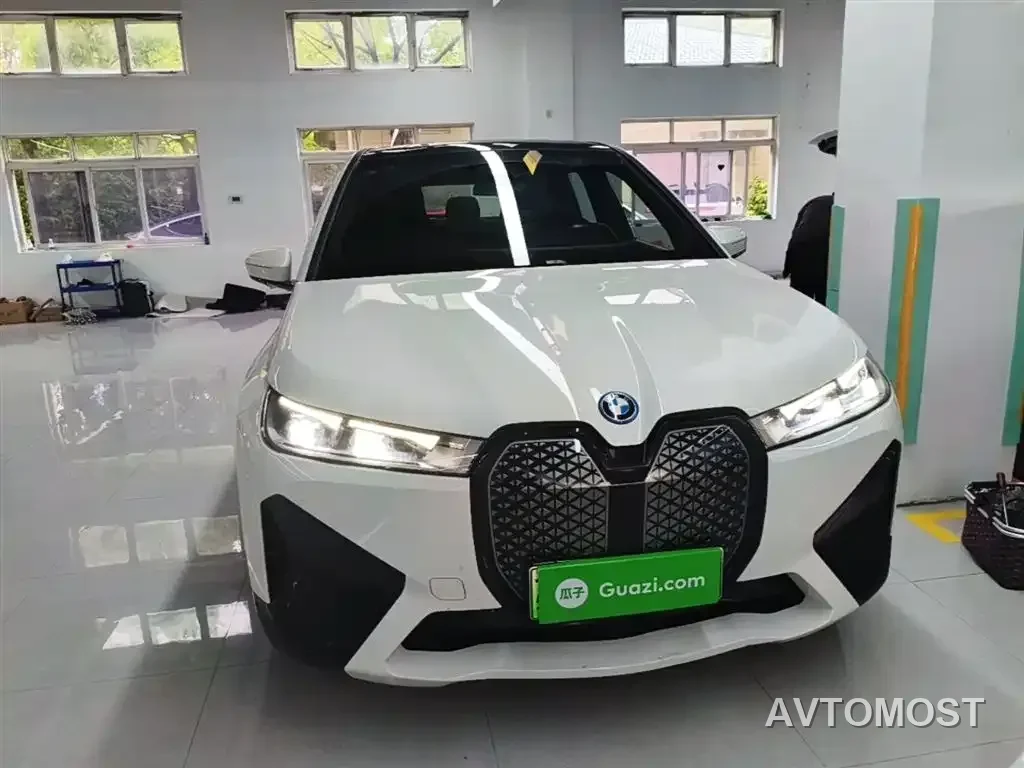 BMW iX 2022 xDrive40 — фото 3