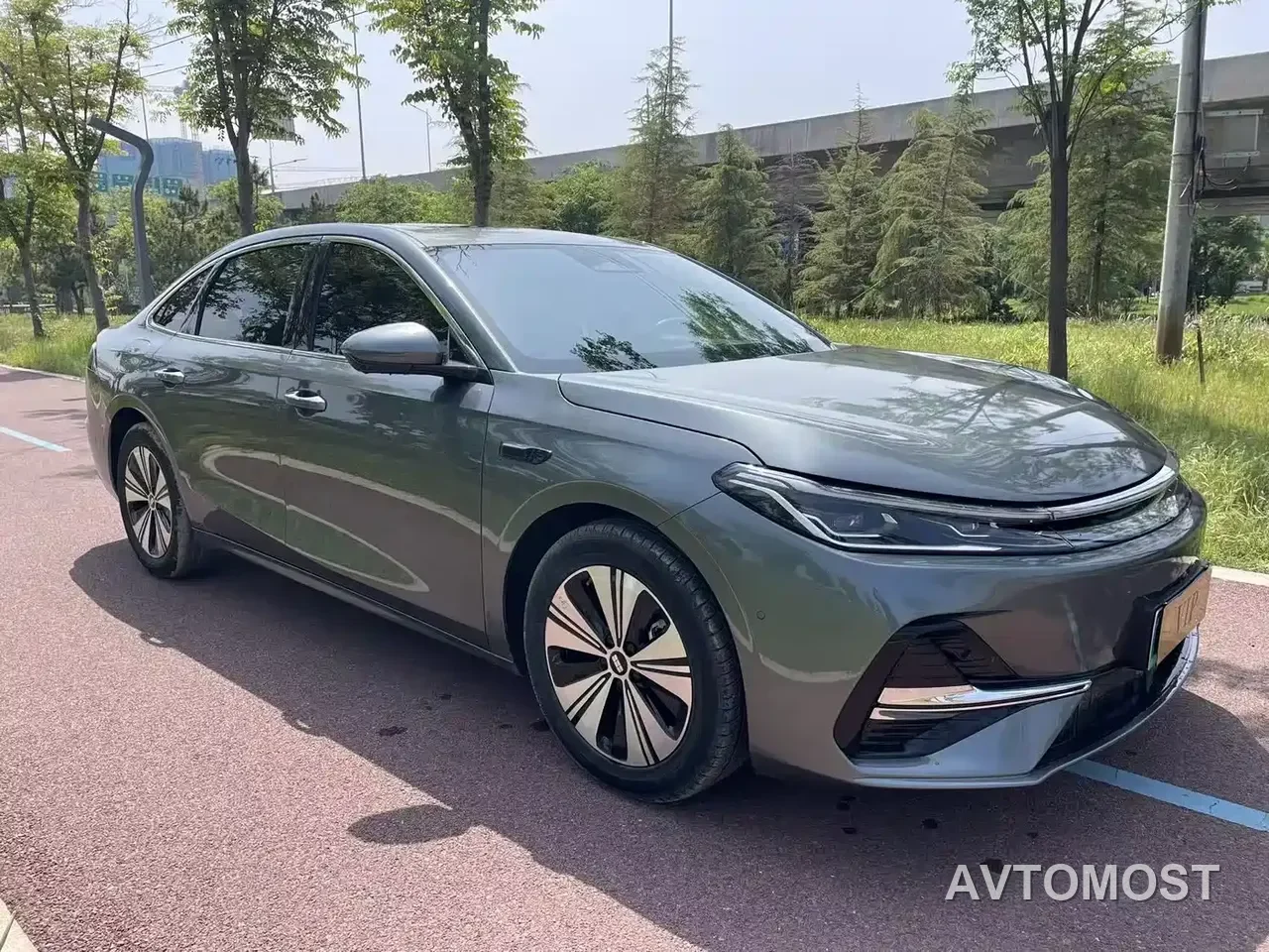Geely Galaxy A7 2025 EM-i 150km Long Voyage Edition — фото 5