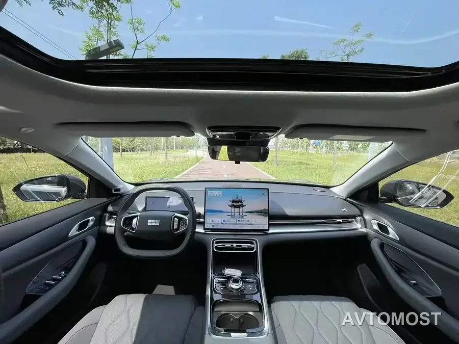 Geely Galaxy A7 2025 EM-i 150km Long Voyage Edition