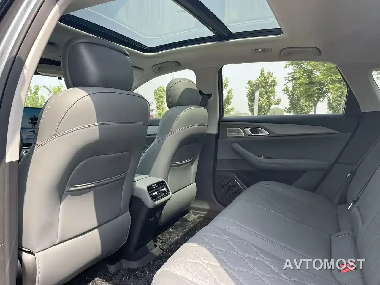 Geely Galaxy A7 2025 EM-i 150km Long Voyage Edition — фото 8