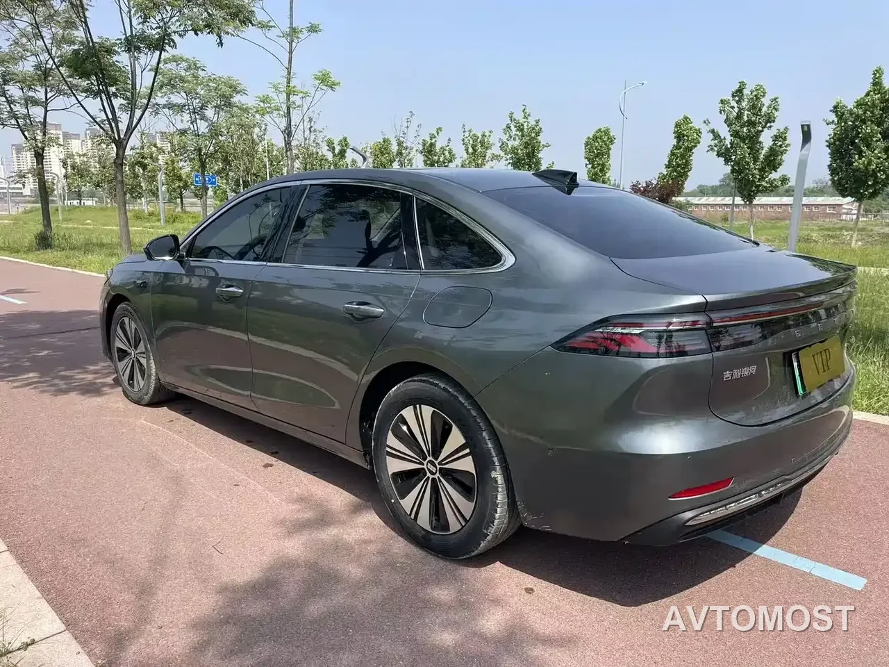 Geely Galaxy A7 2025 EM-i 150km Long Voyage Edition — фото 9