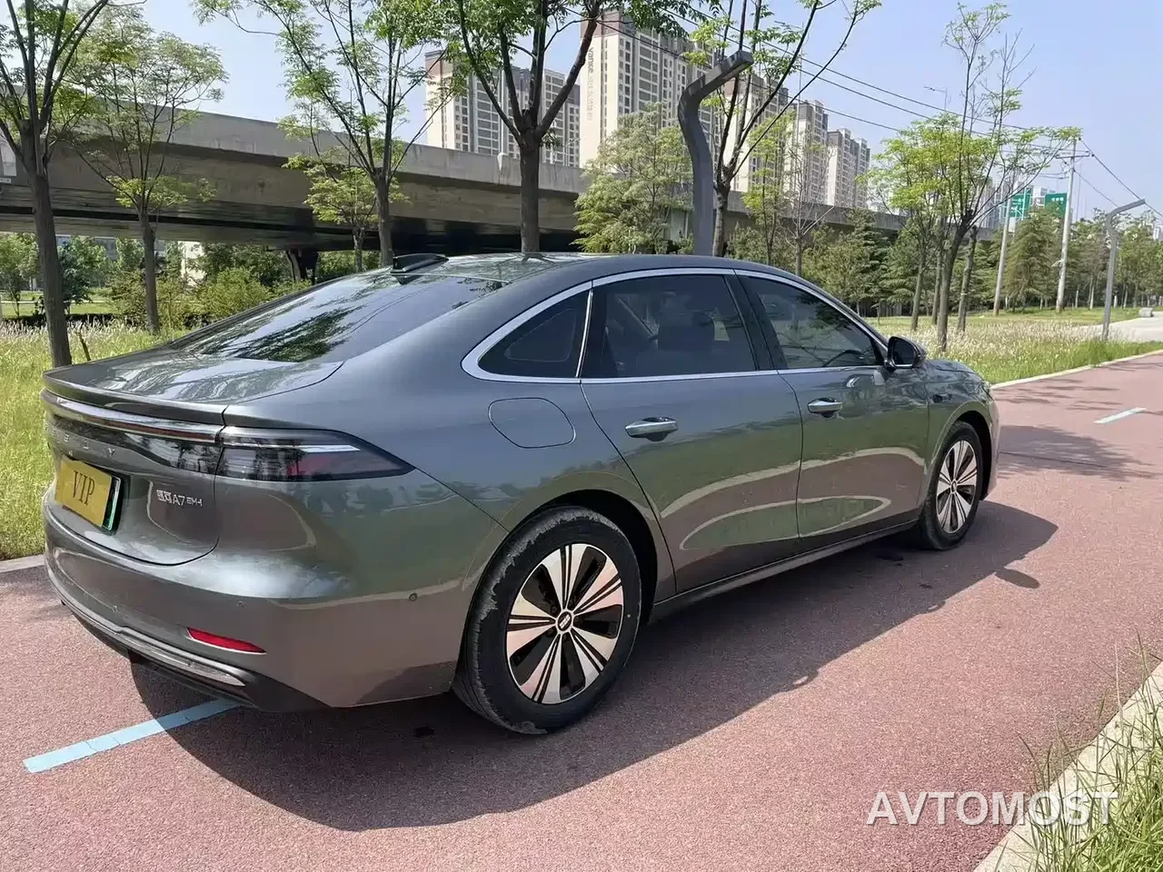 Geely Galaxy A7 2025 EM-i 150km Long Voyage Edition — фото 6