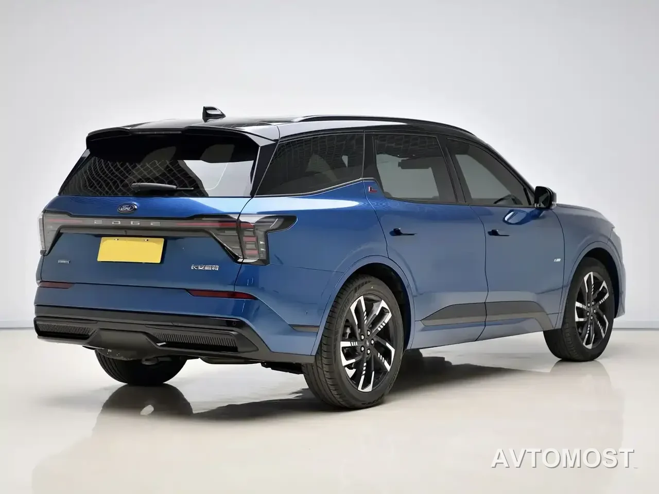 Ford Edge 2023 Edge L 2.0T EcoBoost E Hybrid AWD 7-Seater ST-Line — фото 5