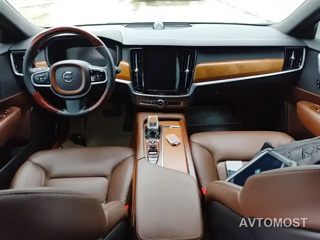 Volvo S90 2021 Model B5 Momentum Luxury Edition — фото 8