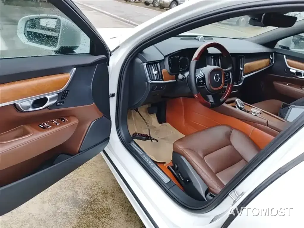 Volvo S90 2021 Model B5 Momentum Luxury Edition — фото 12