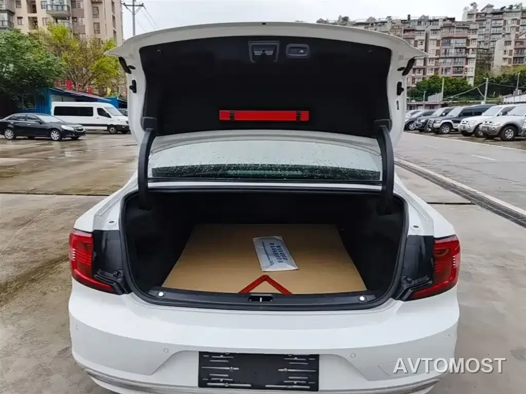 Volvo S90 2021 Model B5 Momentum Luxury Edition — фото 15