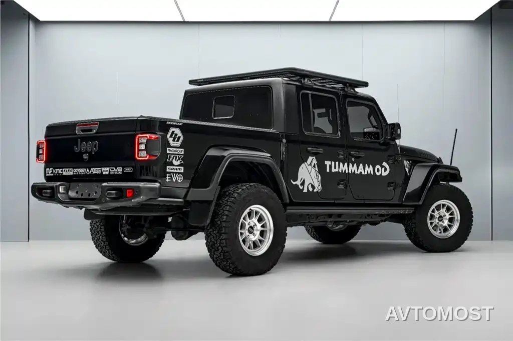 Jeep Gladiator 2022 3.6L Pioneer Edition — фото 5