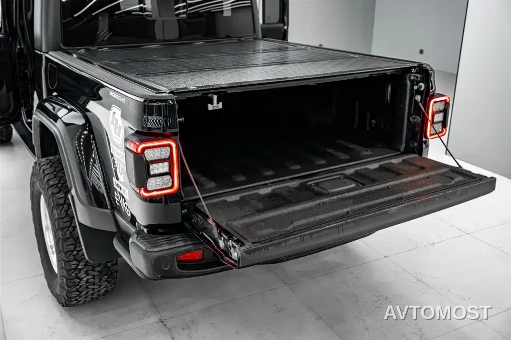Jeep Gladiator 2022 3.6L Pioneer Edition — фото 14