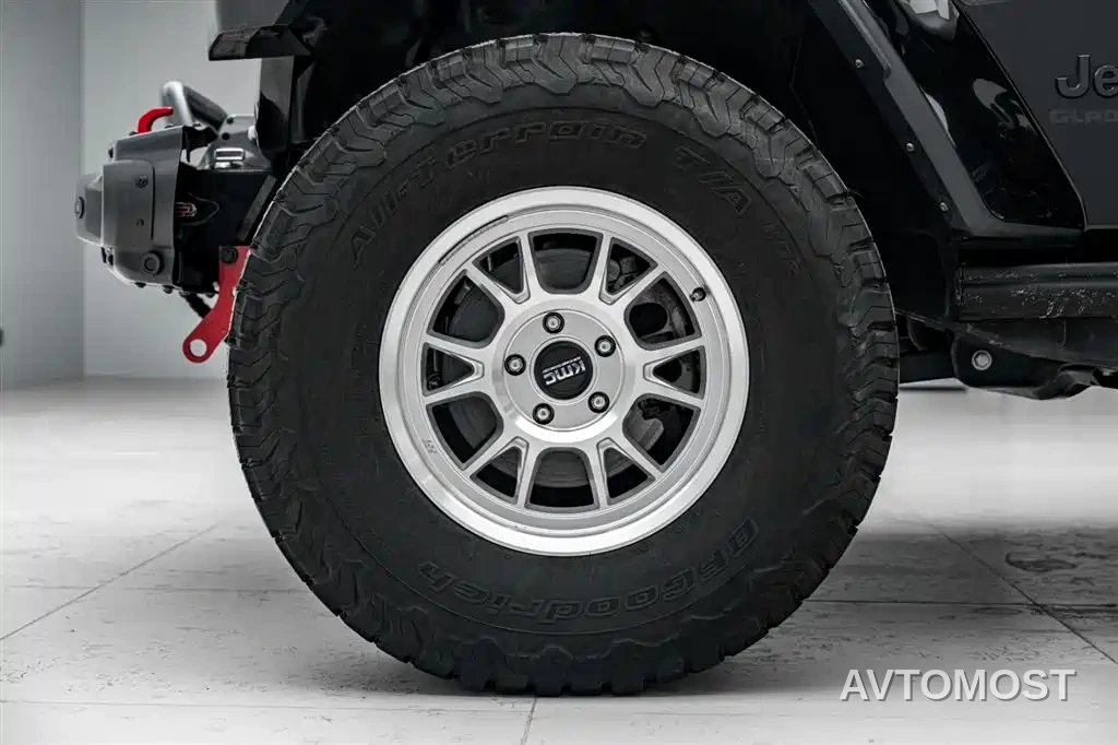 Jeep Gladiator 2022 3.6L Pioneer Edition — фото 16