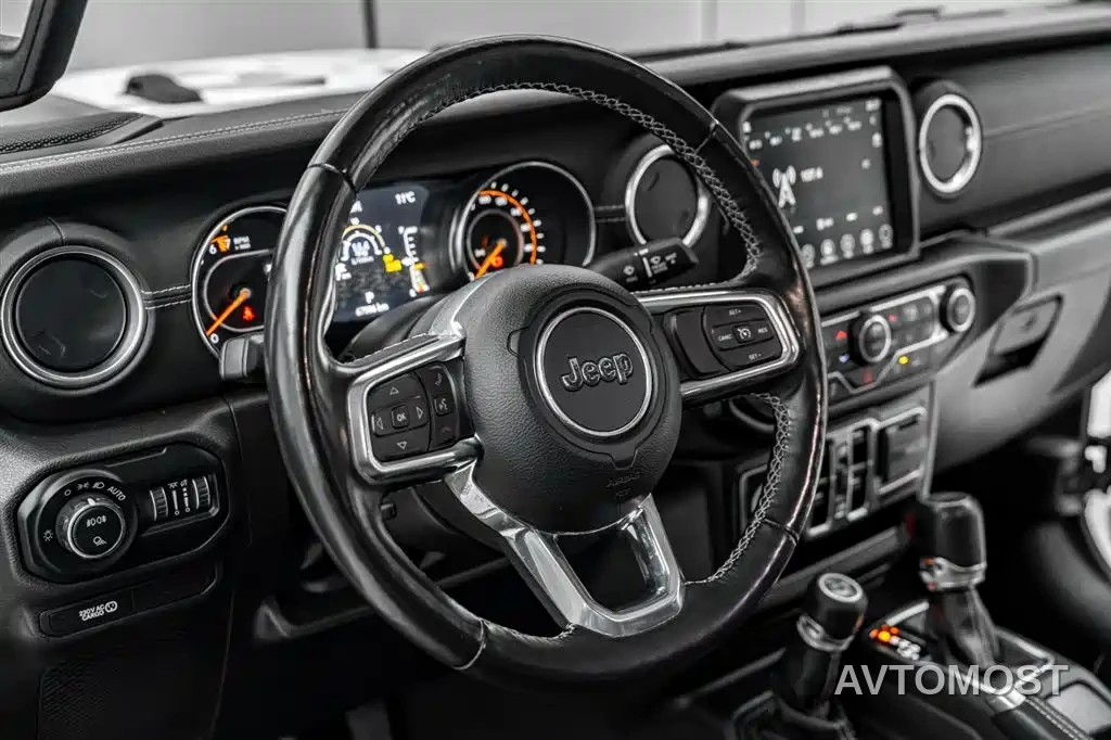 Jeep Gladiator 2022 3.6L Pioneer Edition — фото 30