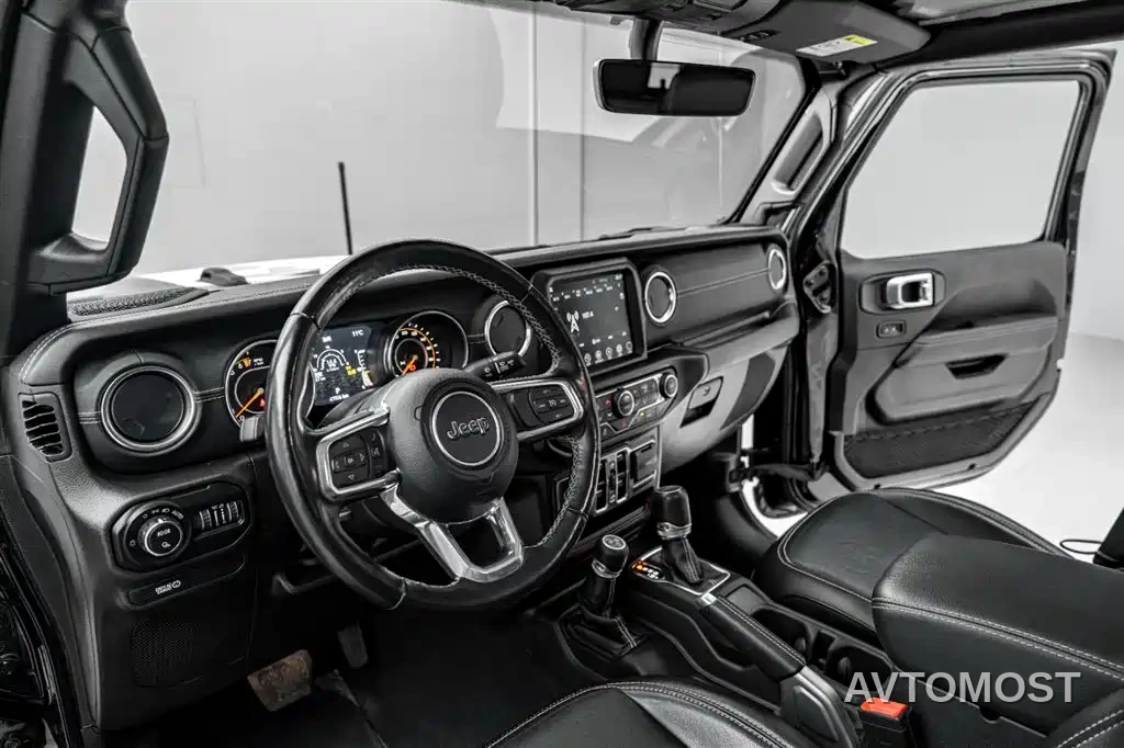 Jeep Gladiator 2022 3.6L Pioneer Edition — фото 31