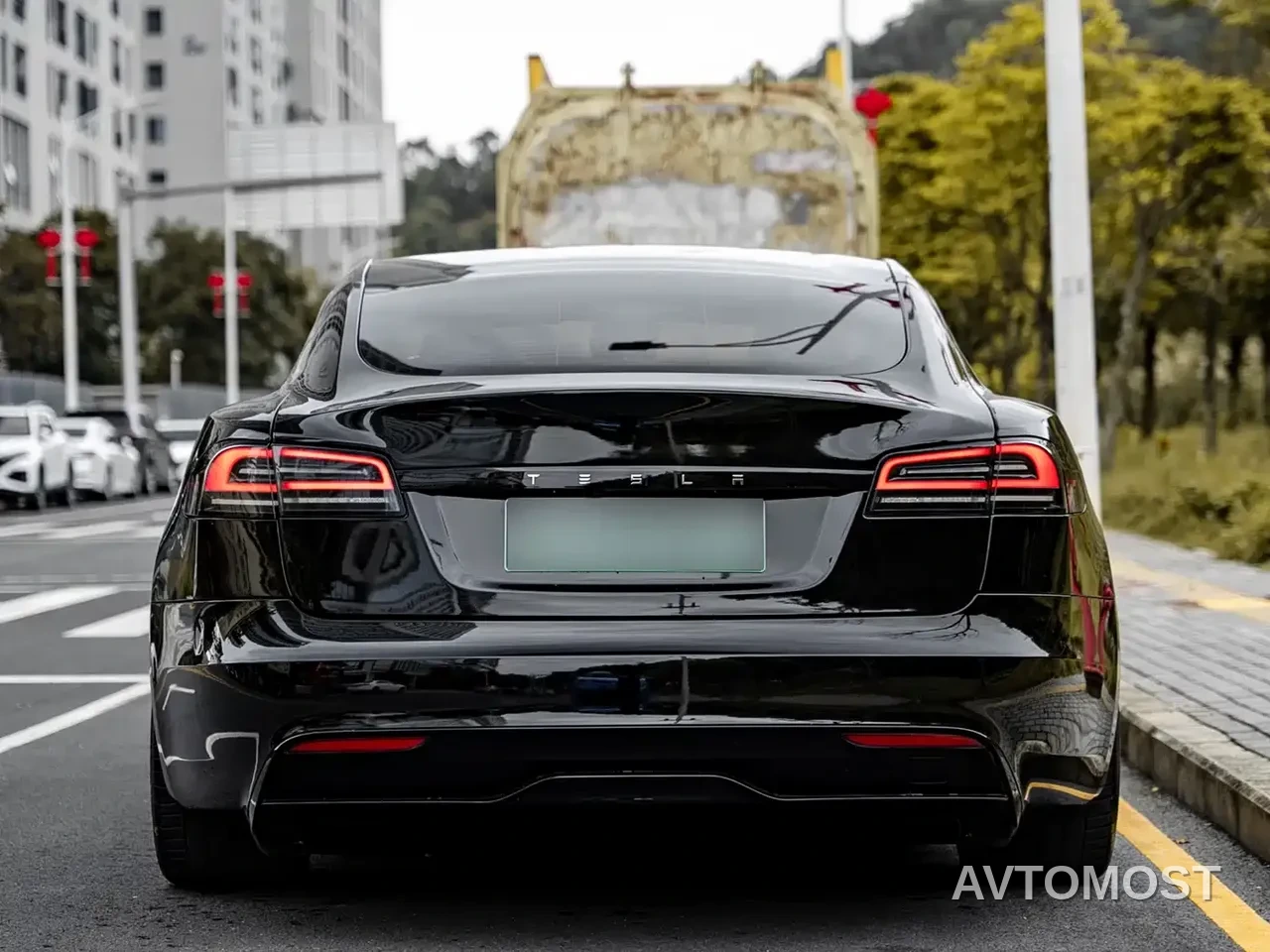 Tesla Model S 2023 Tri-motor AWD Plaid — фото 6