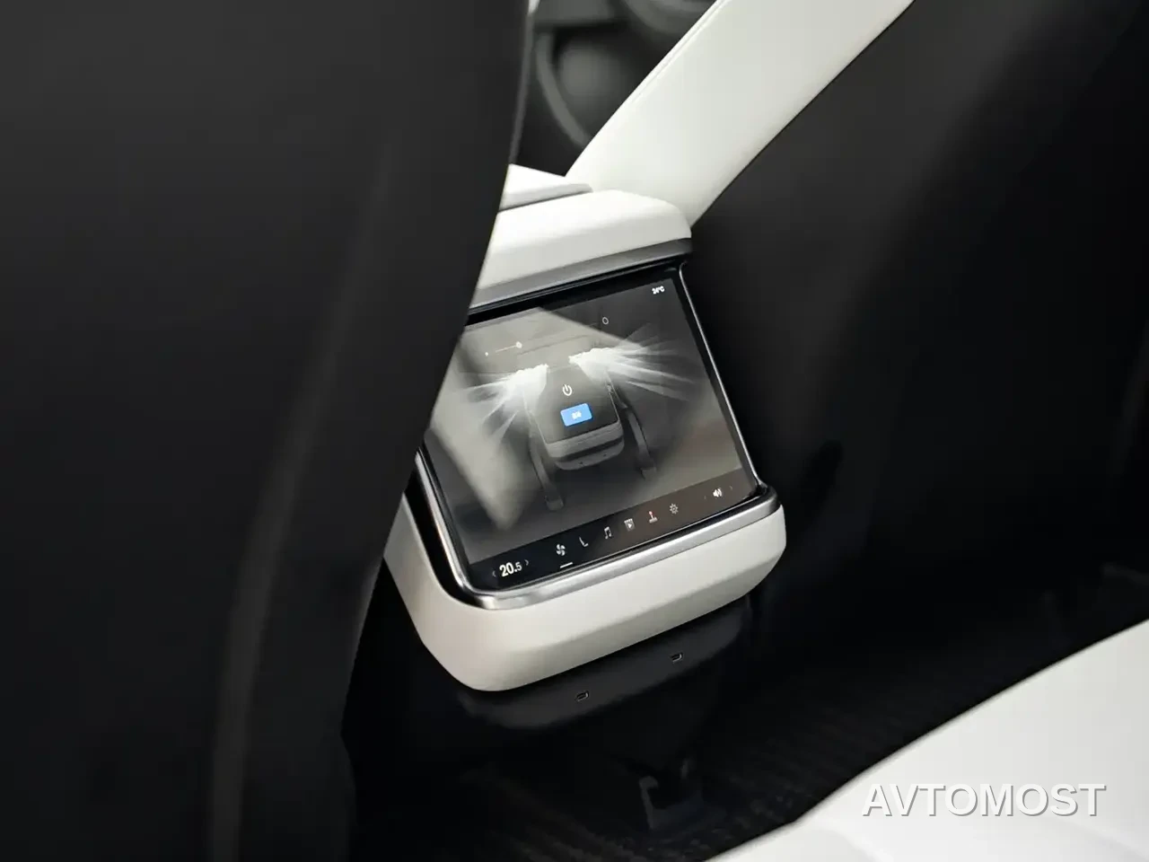 Tesla Model S 2023 Tri-motor AWD Plaid — фото 12