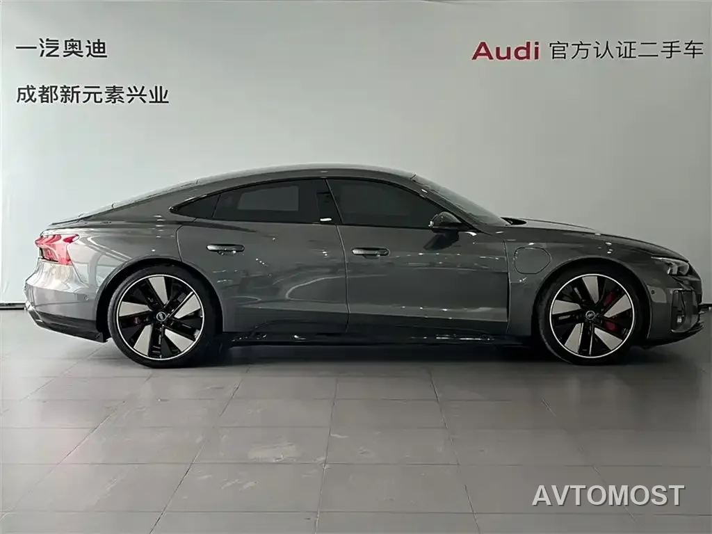 Audi e-tron GT 2023 Base Model — фото 3
