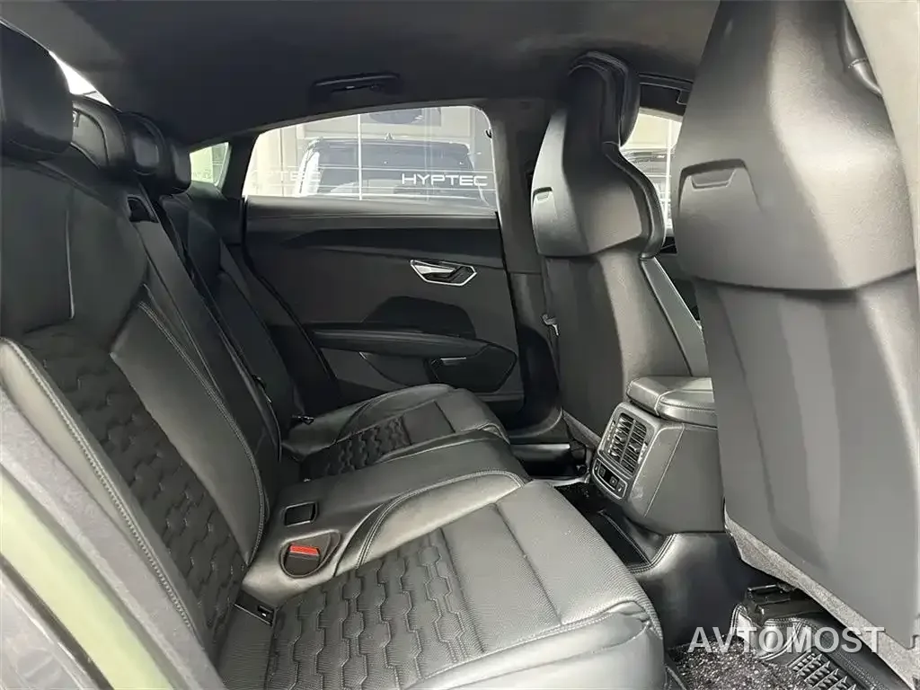Audi e-tron GT 2023 Base Model — фото 7