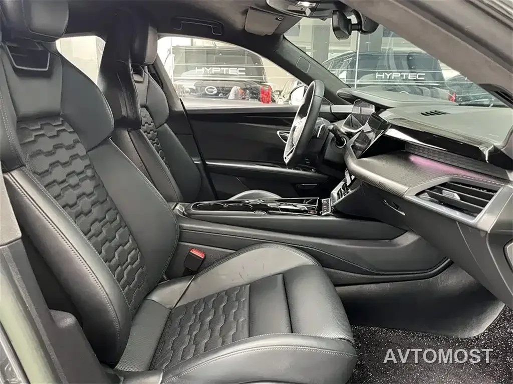 Audi e-tron GT 2023 Base Model — фото 9