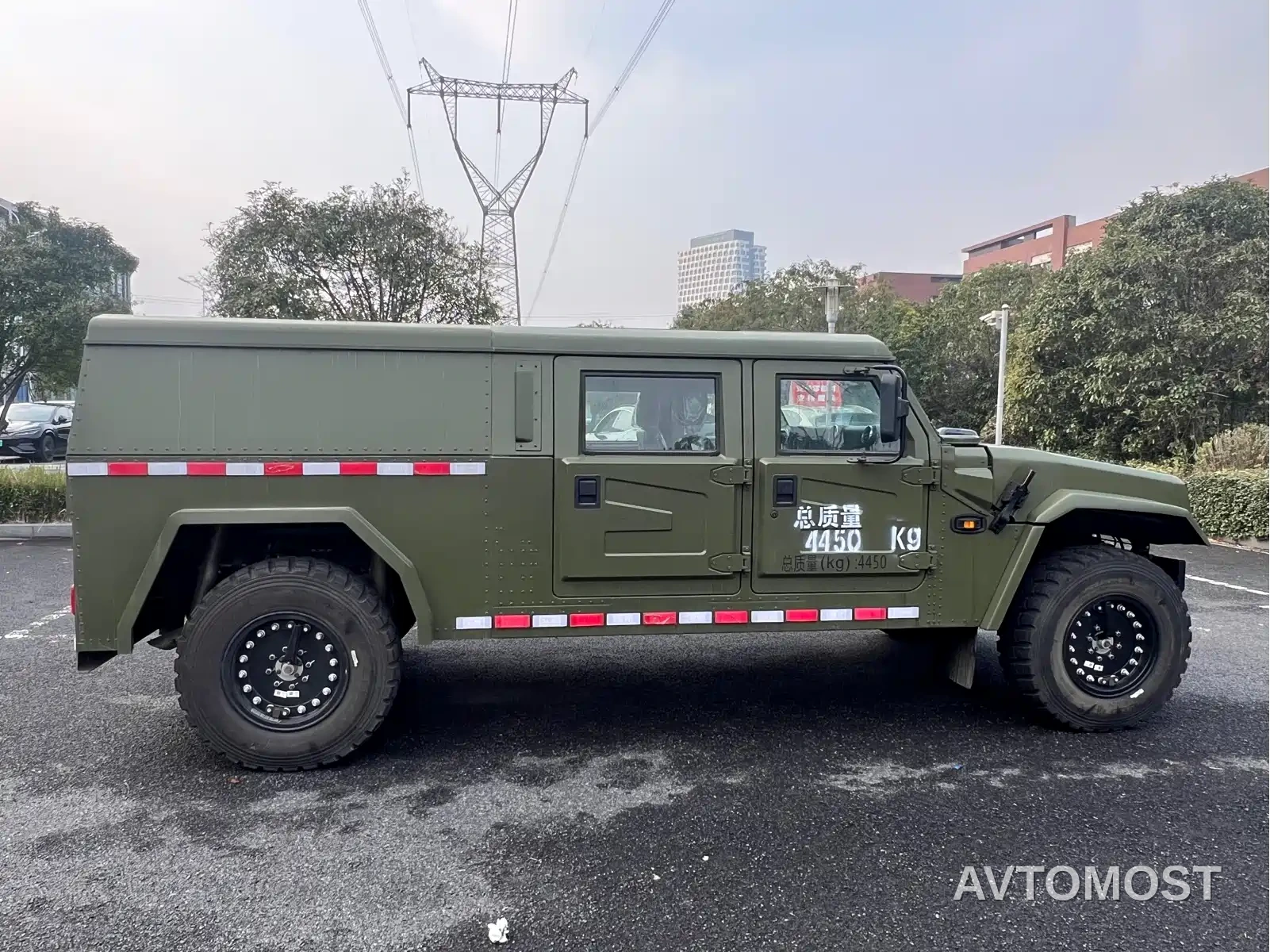 Dongfeng Mengshi M50 2022 4.0T Manual Nixingzhe 500 Low Roof Van — фото 4