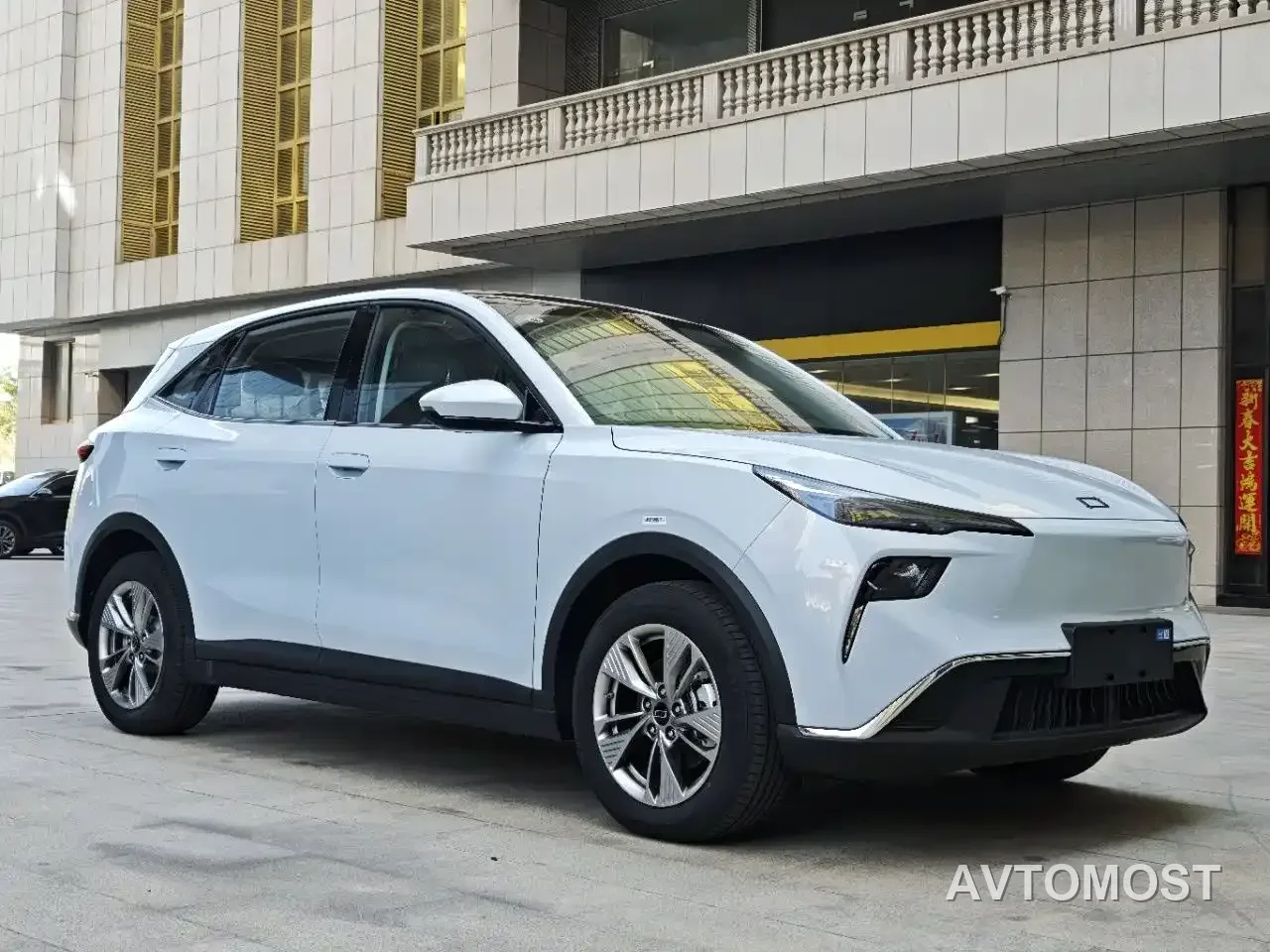 Besturn Yueyi 03 2025 Model 445km Joy Edition — фото 2