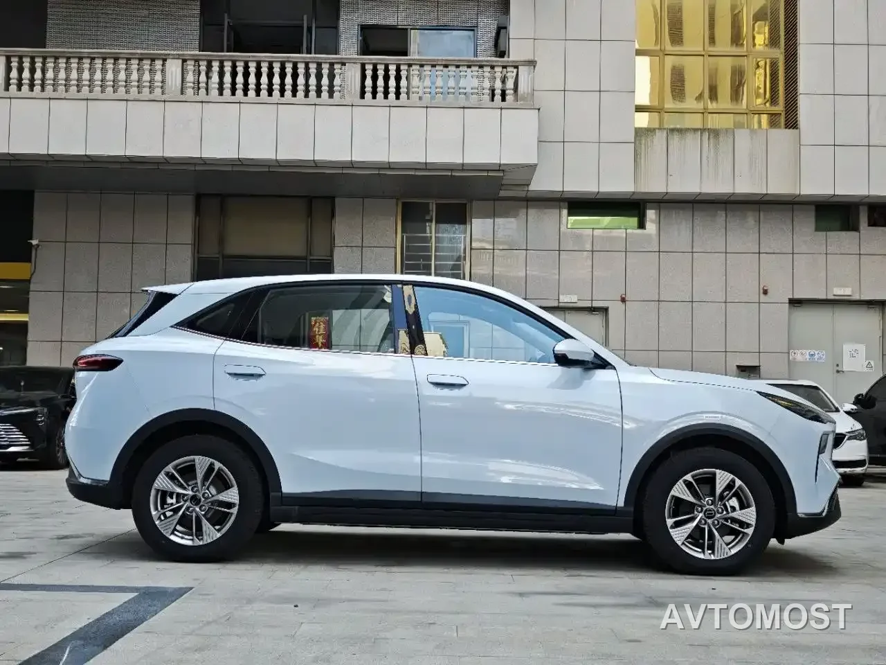 Besturn Yueyi 03 2025 Model 445km Joy Edition — фото 3