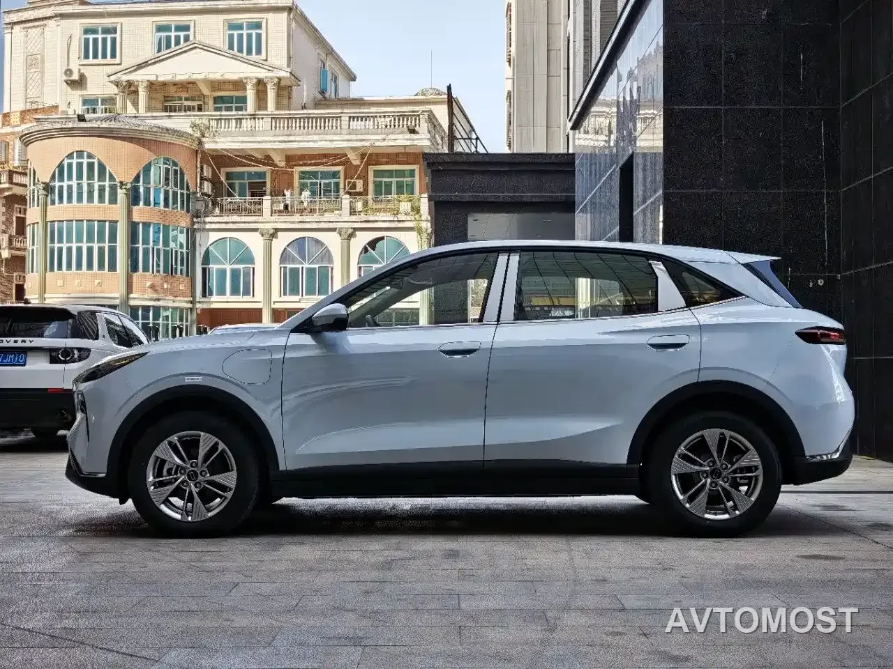 Besturn Yueyi 03 2025 Model 445km Joy Edition — фото 6