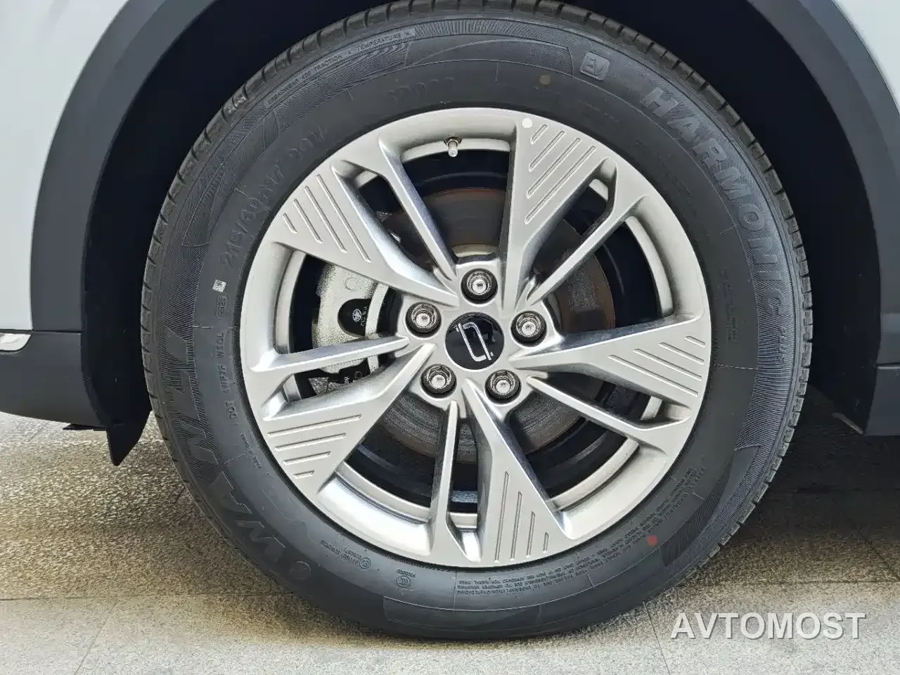 Besturn Yueyi 03 2025 Model 445km Joy Edition — фото 13