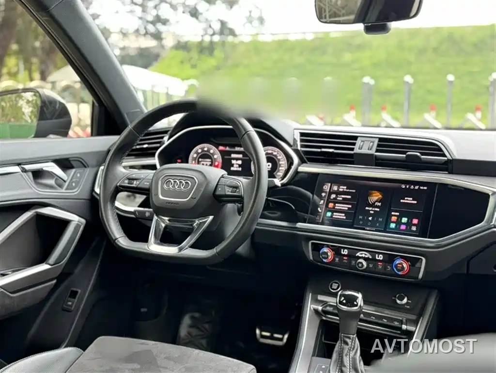 Audi Q3 2022 45 TFSI quattro Fashion Dynamic — фото 3