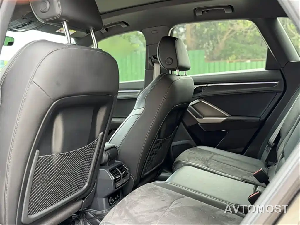 Audi Q3 2022 45 TFSI quattro Fashion Dynamic — фото 15