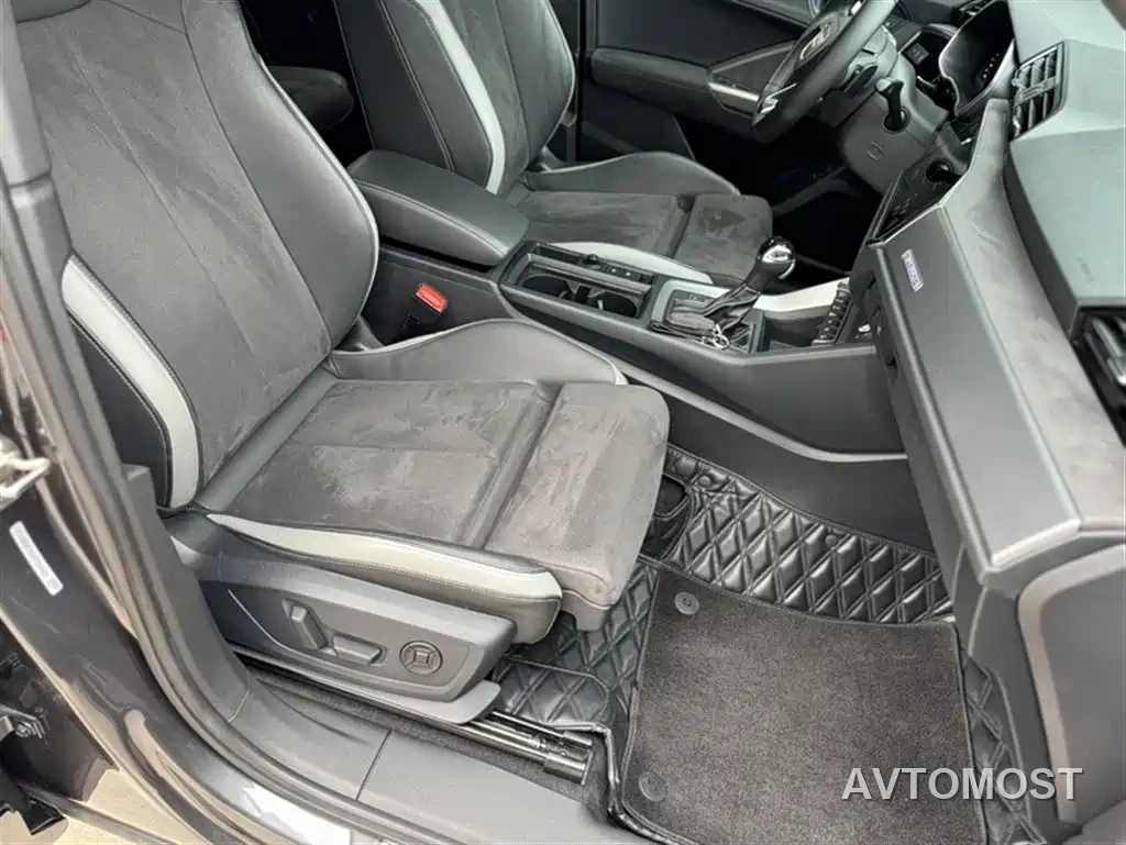 Audi Q3 2022 45 TFSI quattro Fashion Dynamic — фото 25