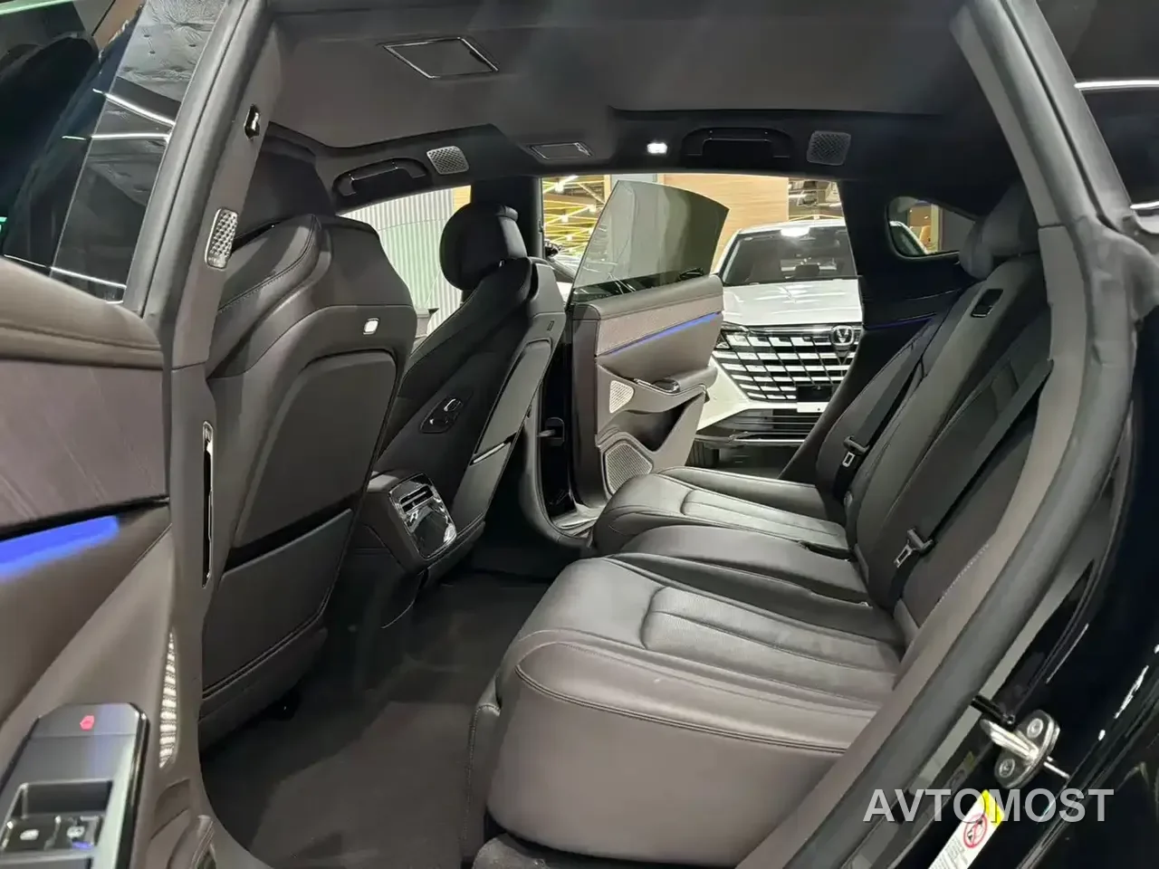 Denza Z9 2024 Model 1100km AWD Max Edition — фото 11