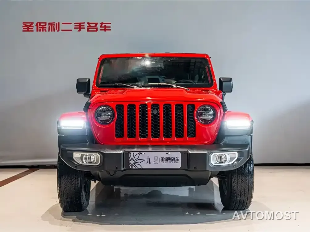 Jeep Wrangler 4xe 2021 4-Door 2.0T 4xe Sahara — фото 2
