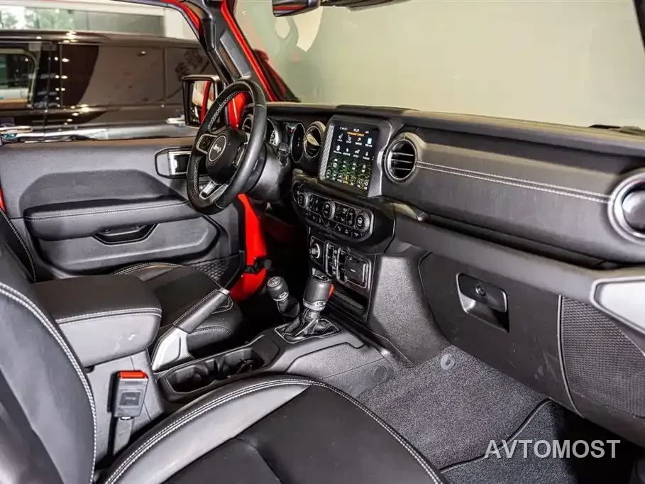 Jeep Wrangler 4xe 2021 4-Door 2.0T 4xe Sahara — фото 8