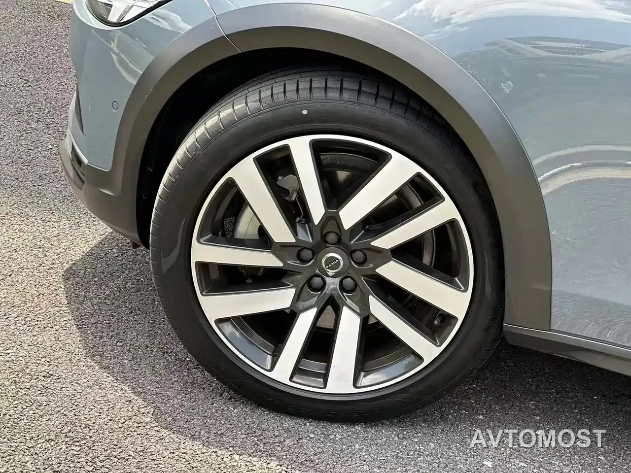 Volvo V90 2022 Cross Country B5 AWD Inscription — фото 15