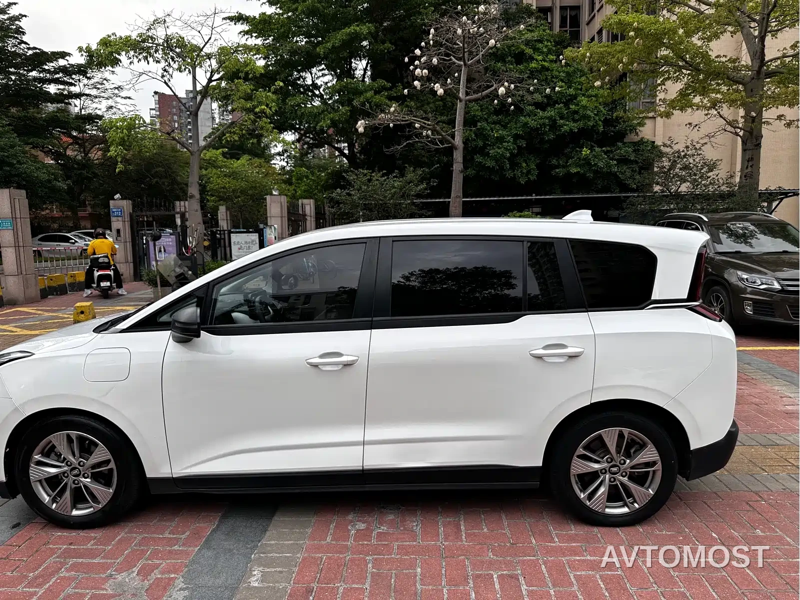 Besturn Bestune NAT 2022 Comfort Ride Edition 100kW 419km — фото 6