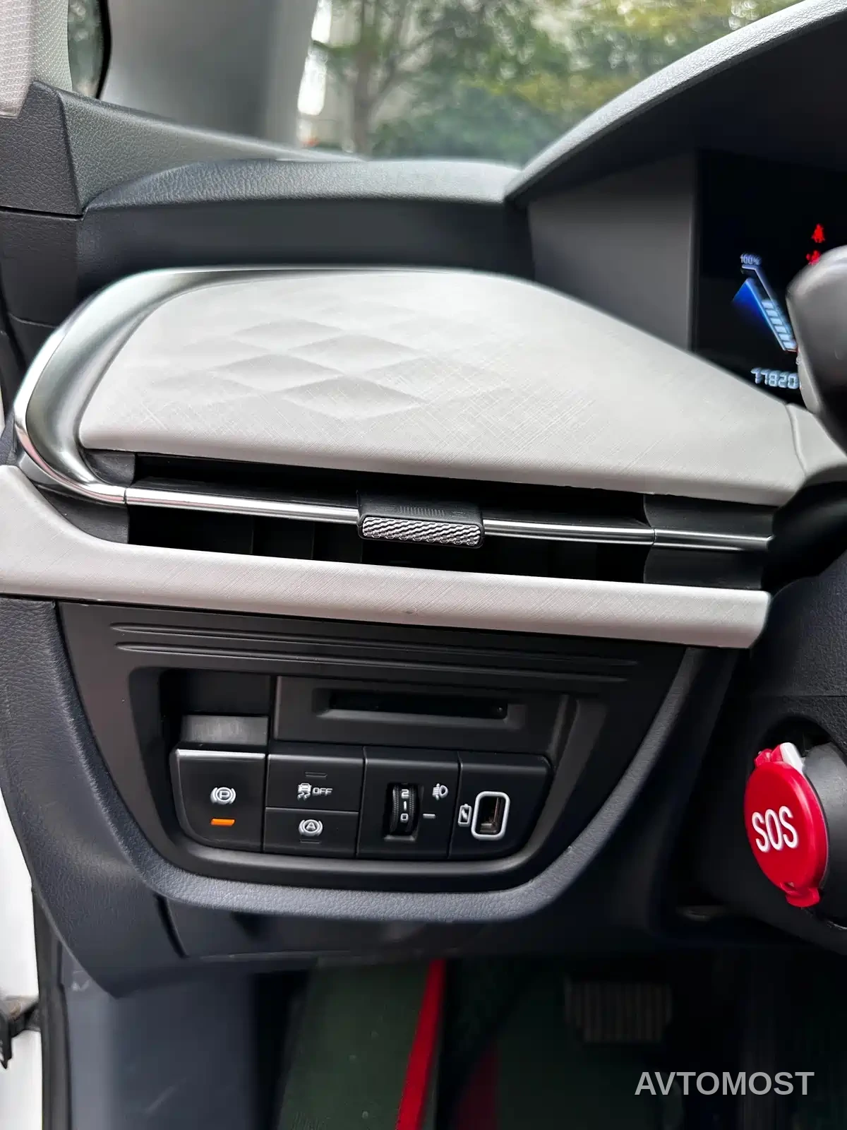 Besturn Bestune NAT 2022 Comfort Ride Edition 100kW 419km — фото 30