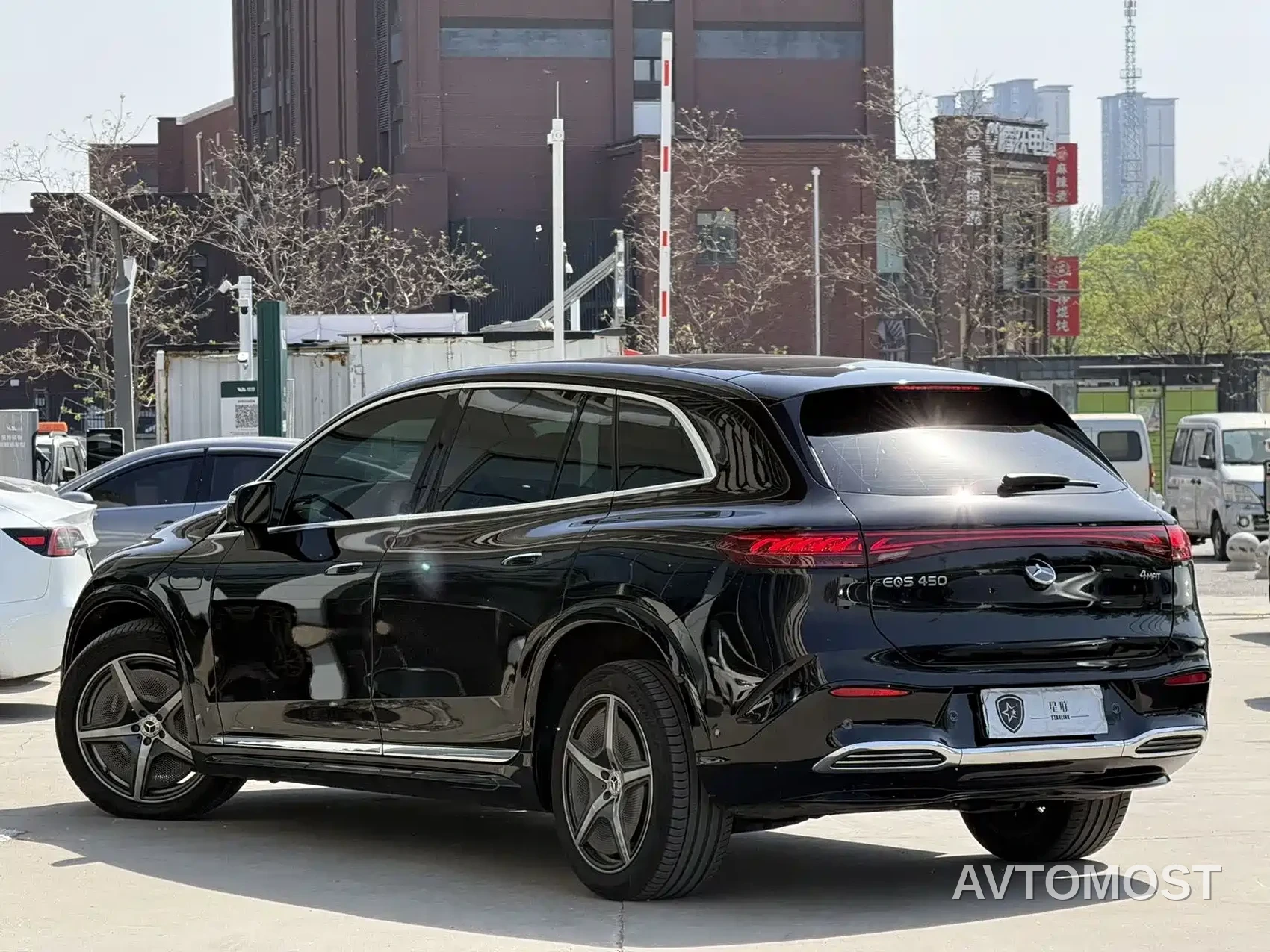 Mercedes-Benz EQS SUV 2023 450 4MATIC Pioneer Edition — фото 4