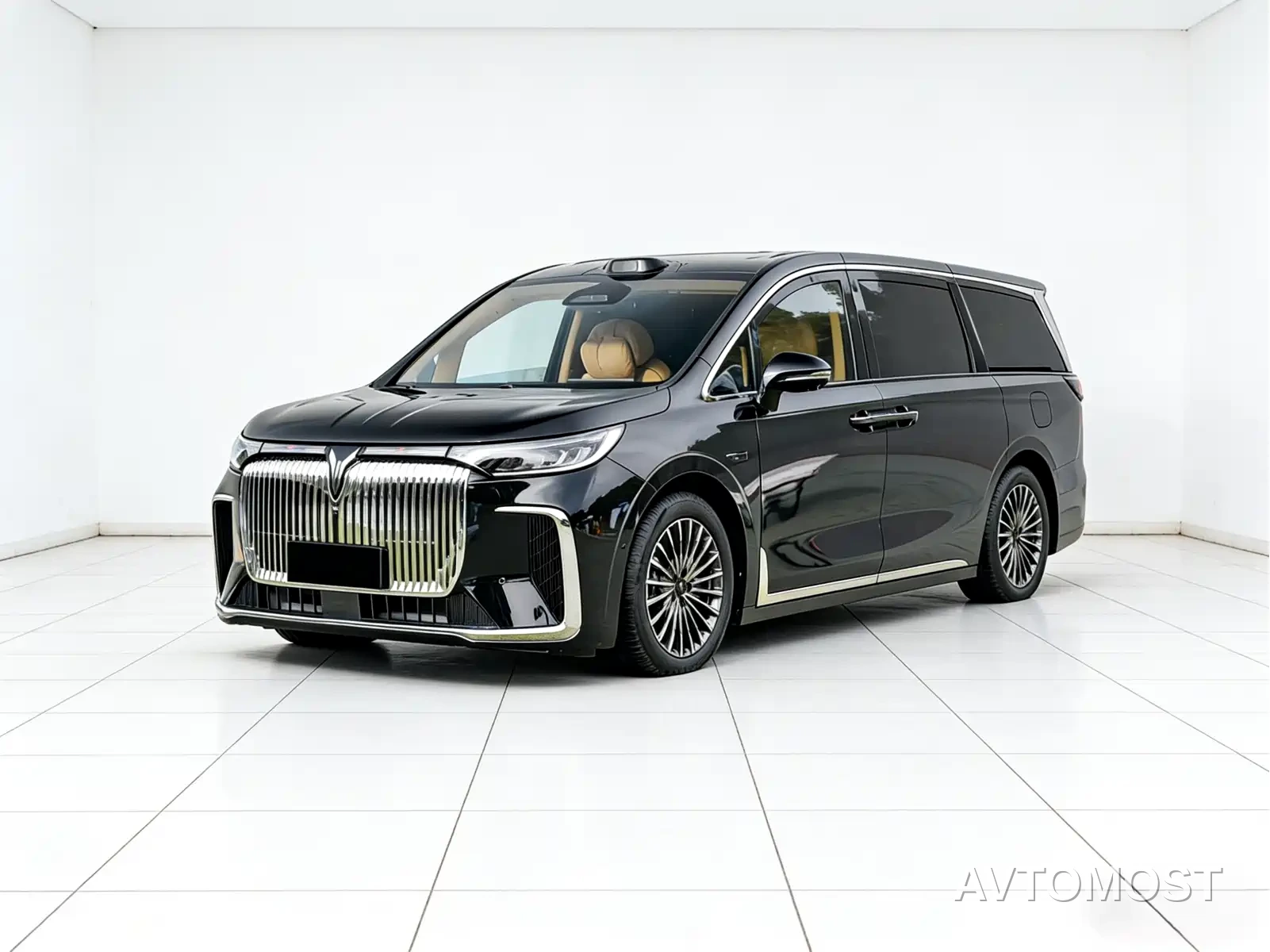 Voyah Dreamer 2025 Model PHEV Basic Version — фото 1