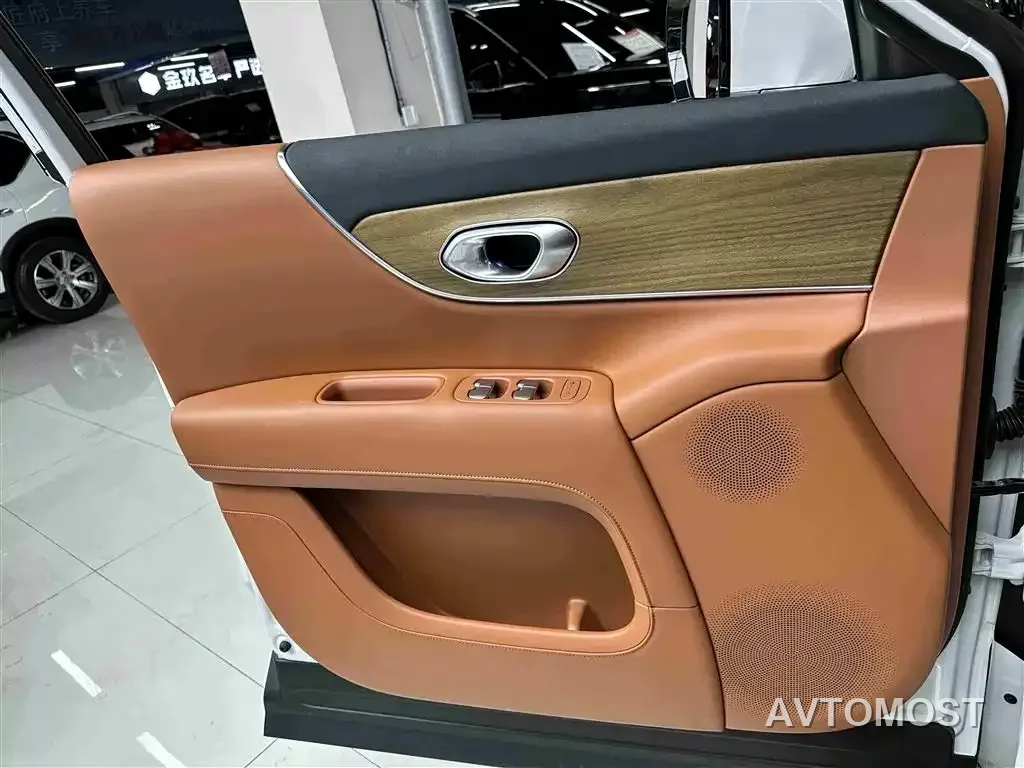 GAC Trumpchi Vision S9 2025 1.5T Hybrid Premium — фото 19