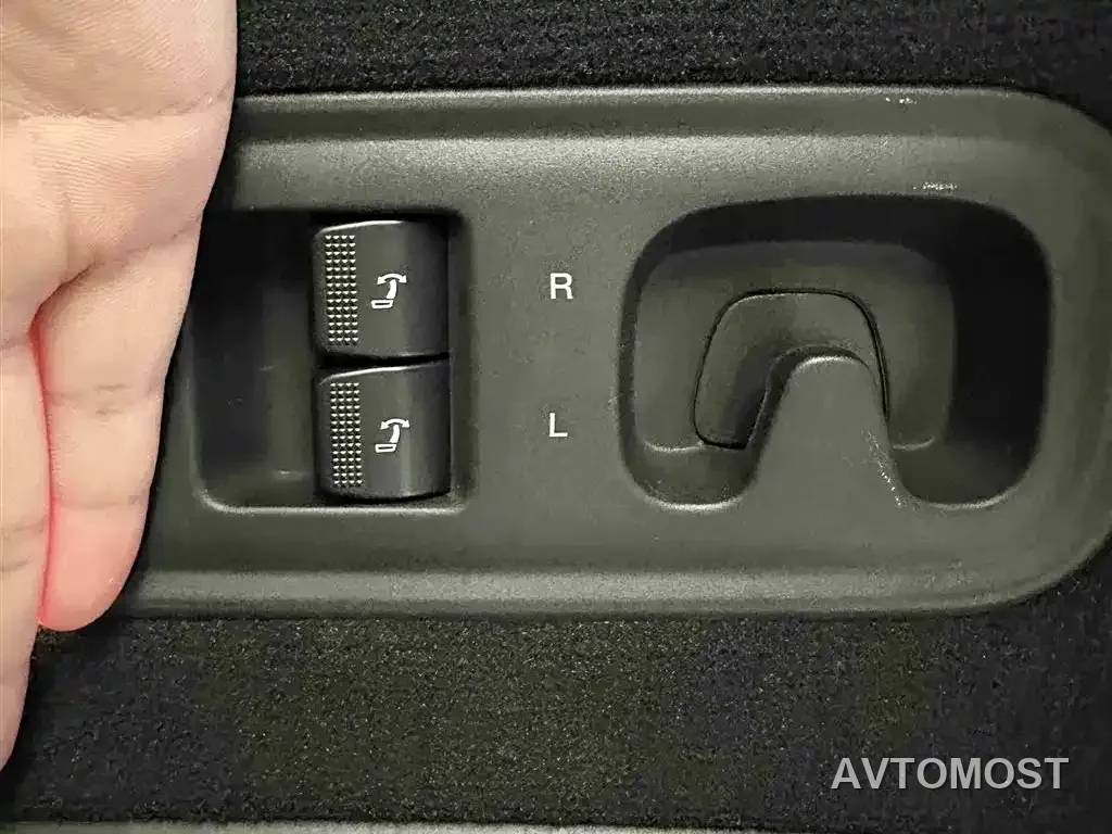 GAC Trumpchi Vision S9 2025 1.5T Hybrid Premium — фото 31