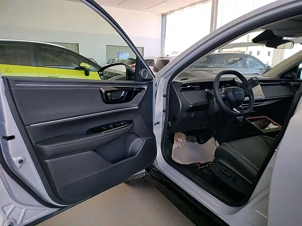 Honda e:NP2 Extreme Wave 2 2024 Advanced Edition — фото 16