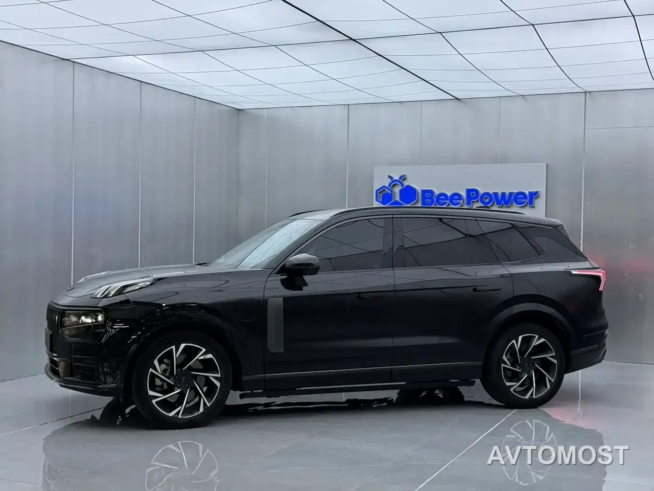 Lynk & Co 09 EM-P 2021 2.0T PHEV Halo 6-seater — фото 4