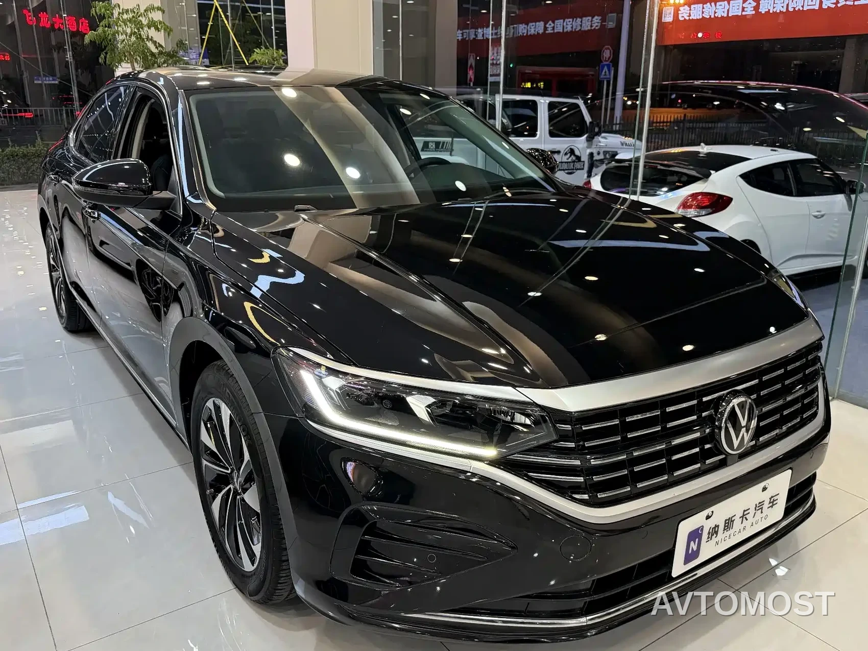Volkswagen Passat 2023 280TSI Elite Edition — фото 3