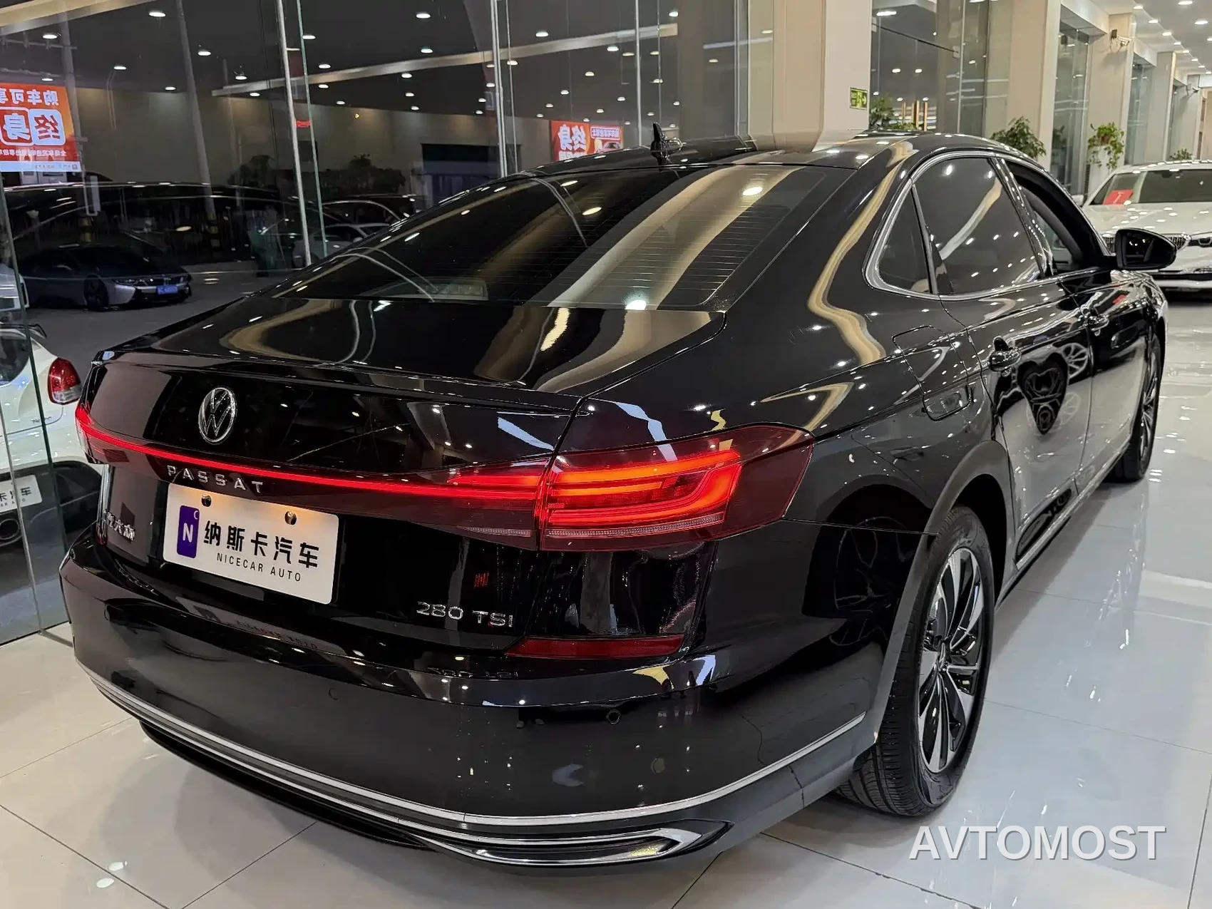Volkswagen Passat 2023 280TSI Elite Edition — фото 5