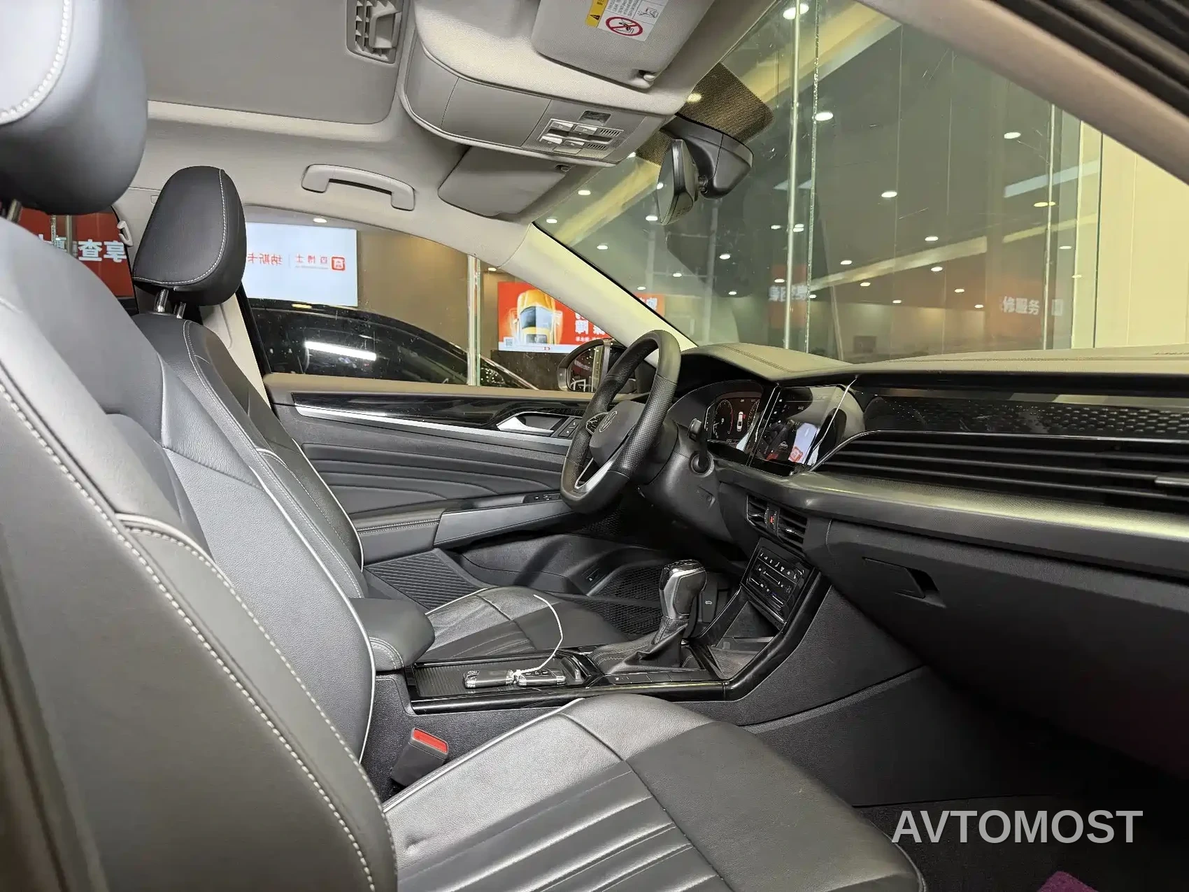 Volkswagen Passat 2023 280TSI Elite Edition — фото 13